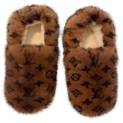 louis vuitton fur slippers replica|louis vuitton winter slippers.